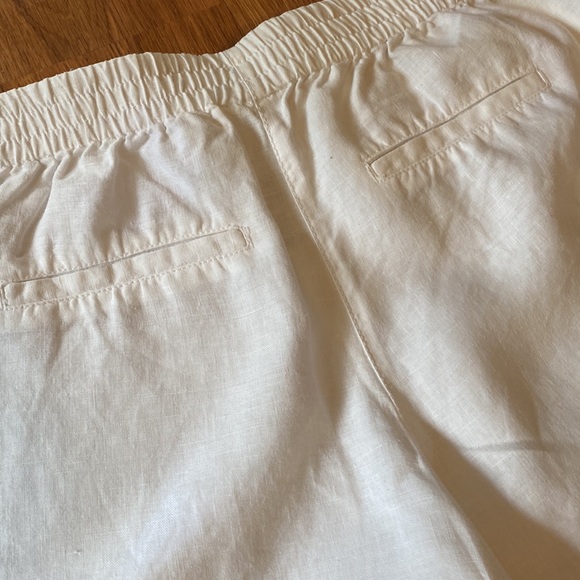 Embroidered white chicos pants. Ladies size 0, straight leg, elastic waist. - Picture 7 of 7